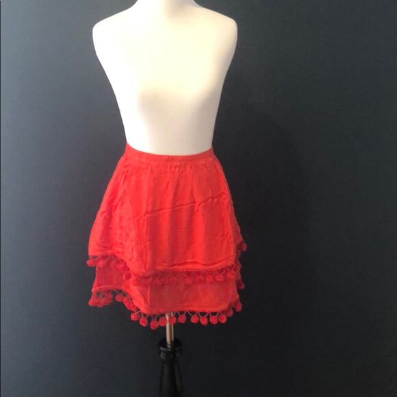 Pom Pom Skirt Tassel Red - Picture 5 of 7